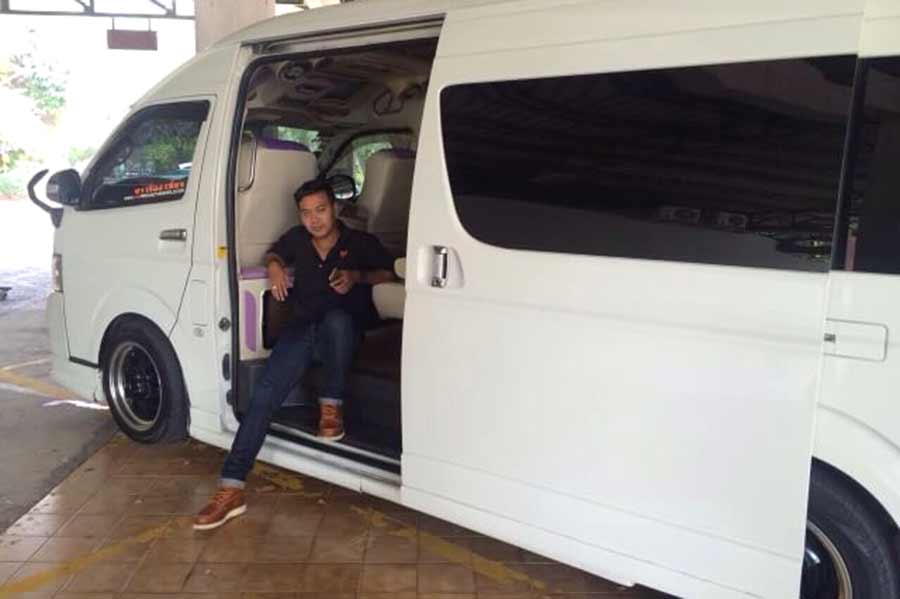 Car Care Thai driver Care tours in Bangkok