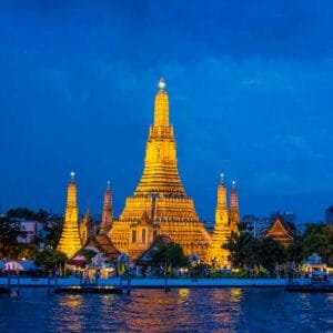 Night tour Bangkok view over Wat Arun